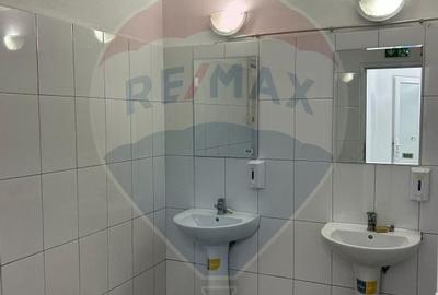 Spatiu comercial de inchiriat in zona Cetate - 16