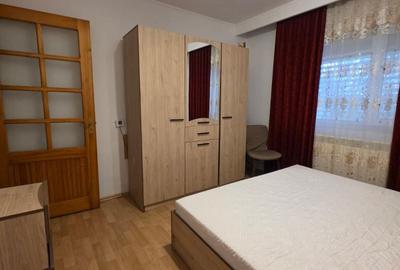 Apartament cu 2 camere decomandat în E3 - 4