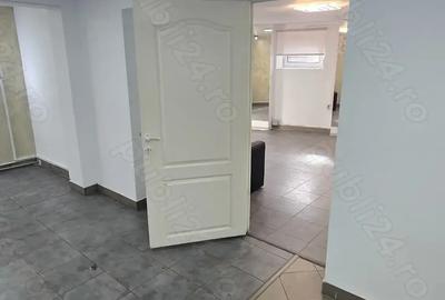 Spațiu comercial, de 57 mp, în Central - 2