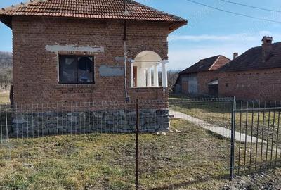 Casă cu 2 camere în Aninoasa - 3