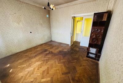 Casă cu Teren 270 Mp în Central - 2