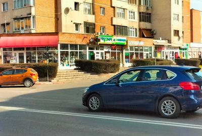 Spațiu comercial, de 24 mp, în Central - 1