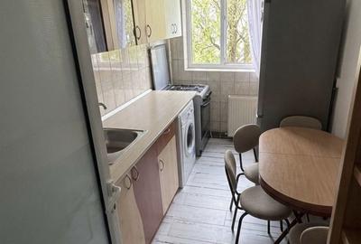 Apartament cu 3 camere semidecomandat în Turnătorie - 1