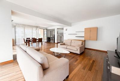 4 camere Central Park l loc parcare l 150 mp 4 camere Central Park l loc parcare l 150 mp - 3