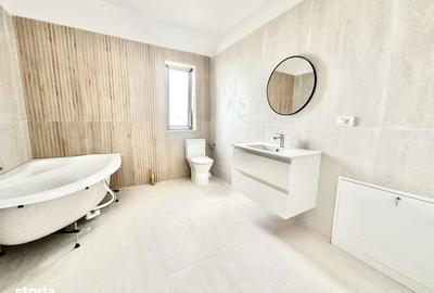 Casă cu 4 camere cu Teren 250 Mp în Moșnița Nouă