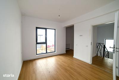 Casă cu 5 camere cu Teren 308 Mp în Central - 19