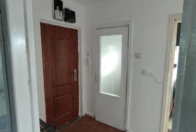 Garsonieră decomandată în Central - 7