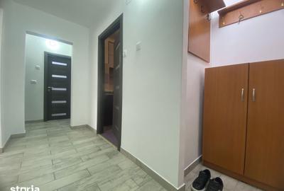 Apartament cu 3 camere decomandat în Micro 11 - 14