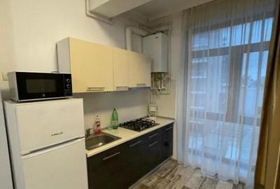 Apartament cu 2 camere semidecomandat în Mamaia