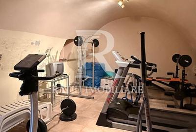 Casă cu 3 camere cu Teren 200 Mp în Central - 15