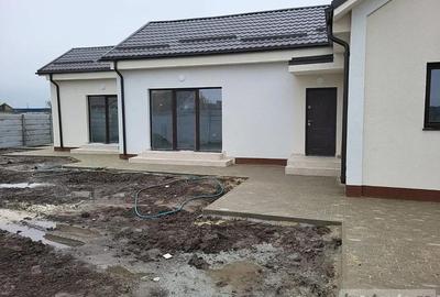 Casă cu 3 camere în Bragadiru - 1