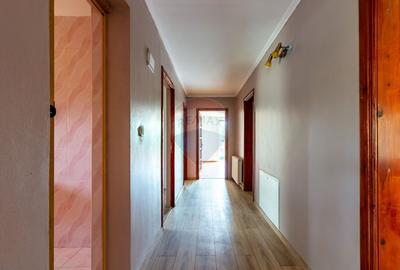 Vila de vanzare Snagov | Piscina, Livada, 8 camere | 3077 mp teren - 8