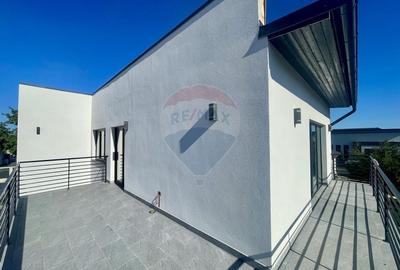 Casa / Vila cu 4 camere de vanzare in zona Nord Casa / Vila cu 4 camere de vanzare in zona Nord - 2