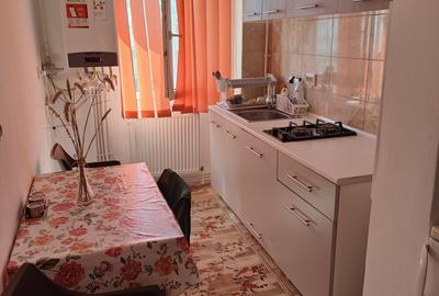 Apartament cu 2 camere semidecomandat în Central - 1