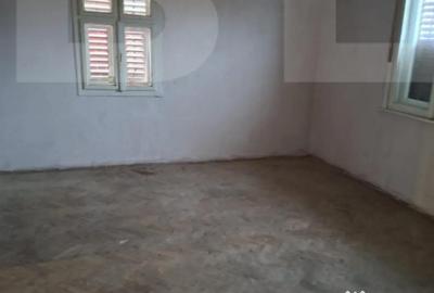 Casă cu 4 camere cu Teren 1000 Mp în Central - 13