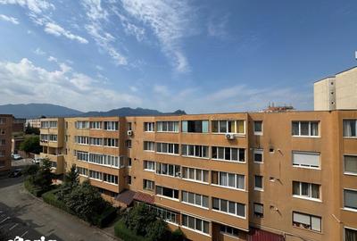 Apartament cu 3 camere în Florilor - 4