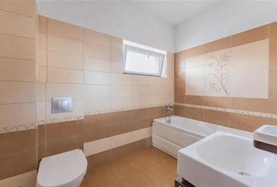 Hotel/Pensiune, de 480 mp, în Tractorul - 14