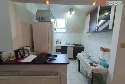 Apartament cu 2 camere nedecomandat în Central