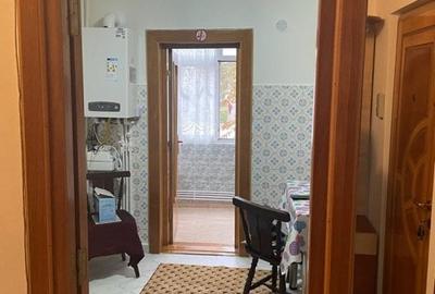 2 camere decomandat, centrala gaz, et 1, Tomis 3, termen lung, contract,400 euro 2 camere decomandat, centrala gaz, et 1, Tomis 3, termen lung, contract,400 euro - 5