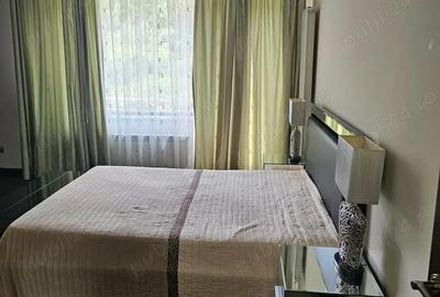 Casă cu 6 camere cu Teren 1250 Mp în Central - 10