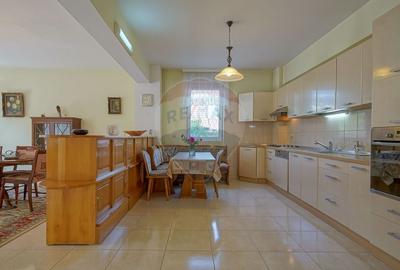 Vila impunatoare, rezidenta cu pretentii, Tractorul, Brasov - 2