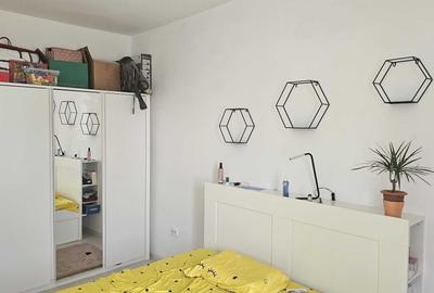 Apartament cu 2 camere decomandat în Cățelu - 2