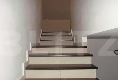 Casa cu 7 camere, 220mp, Unirii - 2