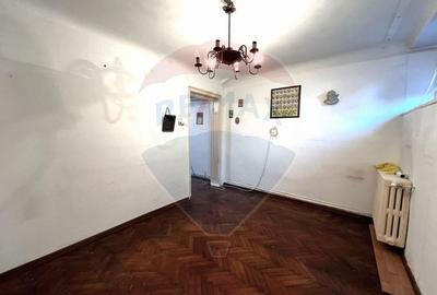 Apartament cu 2 camere+spatiu de depozitare de vanzare in zona Dacia - 2