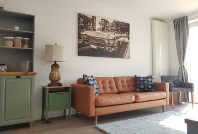 Apartament cu 2 camere semidecomandat, mobilat în Tractorul - 5