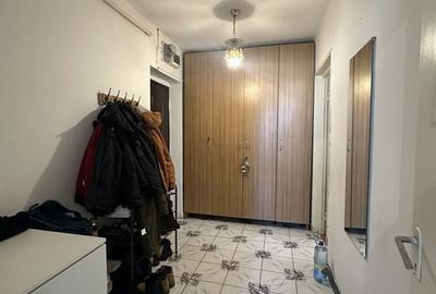 Apartament cu 2 camere decomandat în Vest