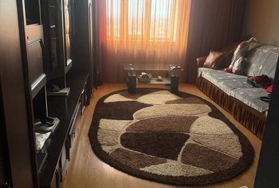 Apartament cu 3 camere decomandat în Exterior Vest - 1