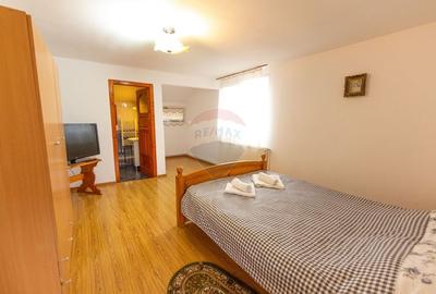 Casa cu 5 dormitoare, foisor, sauna, beci,pod garaj si gradina - 36