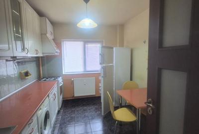 Apartament cu 2 camere semidecomandat, mobilat în Obor