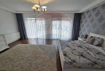 Casa de vis cu 4 dormitoare intr-o zona linistita din Sa... - 6