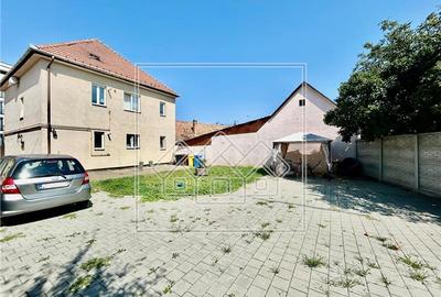 Casa individuala de vanzare in Sibiu, 373mp teren, 8 camere, zona buna - 1
