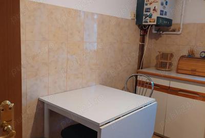 Vand apartament 2 camere semidecomandat in zona Scriitorilor - 2