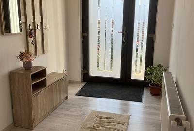 Casă cu 4 camere decomandat în Preajba - 2