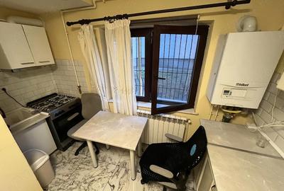 Apartament cu 2 camere decomandat, mobilat în Km 4 - 1