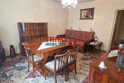 Apartament cu 3 camere decomandat în Lipoveni - 4