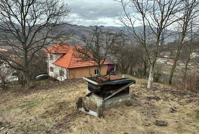 Casă cu 4 camere în Central - 3