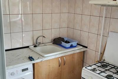 Garsonieră decomandată în Central - 7