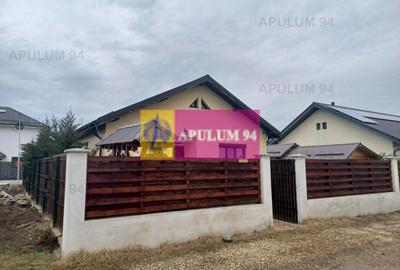 Casă 2020, parter+pod, garaj, magazie, curte 420 mp, Săbăreni - 1