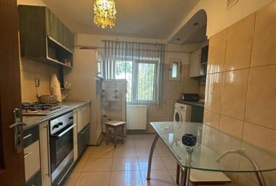 Spatios! Ap. 3 camere decomandat, zona Garii, etaj 2. - 13