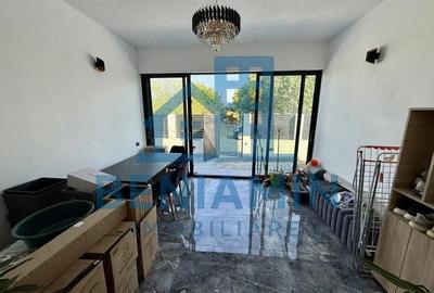 Casă cu Teren 635 Mp în Est - 1