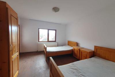 Casă cu 4 camere în Central - 3