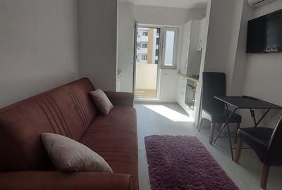 Apartament cu 2 camere semidecomandat, mobilat în Nord-Est