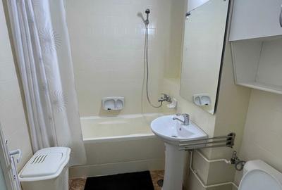 Apartament cu 3 camere decomandat în Central - 2