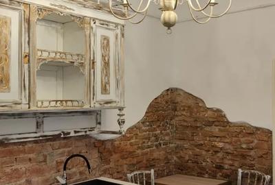 Vand apartament 2 camere centru - 2