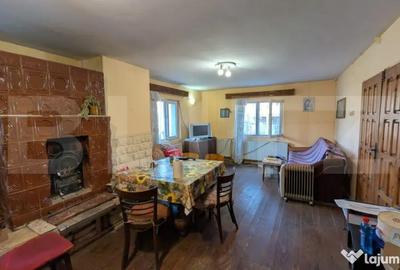 Casă cu 7 camere cu Teren 1656 Mp în Central - 9