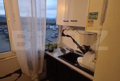Apartament cu 3 camere decomandat în Debarcader
